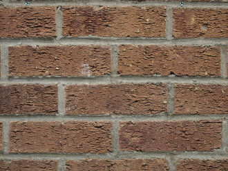 Brickwall distortion test - 1/125 sec | f/5.6 | 42.0 mm | ISO 100