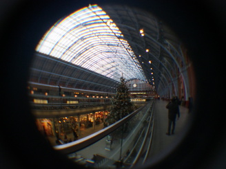 St. Pancras | 1/100 sec | f/8 | 0.0 mm | ISO 2500